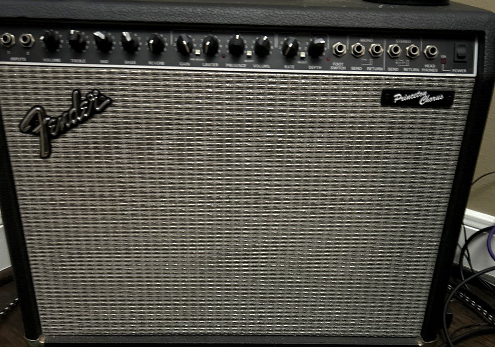 FENDER PRINCETON CHORUS product photo